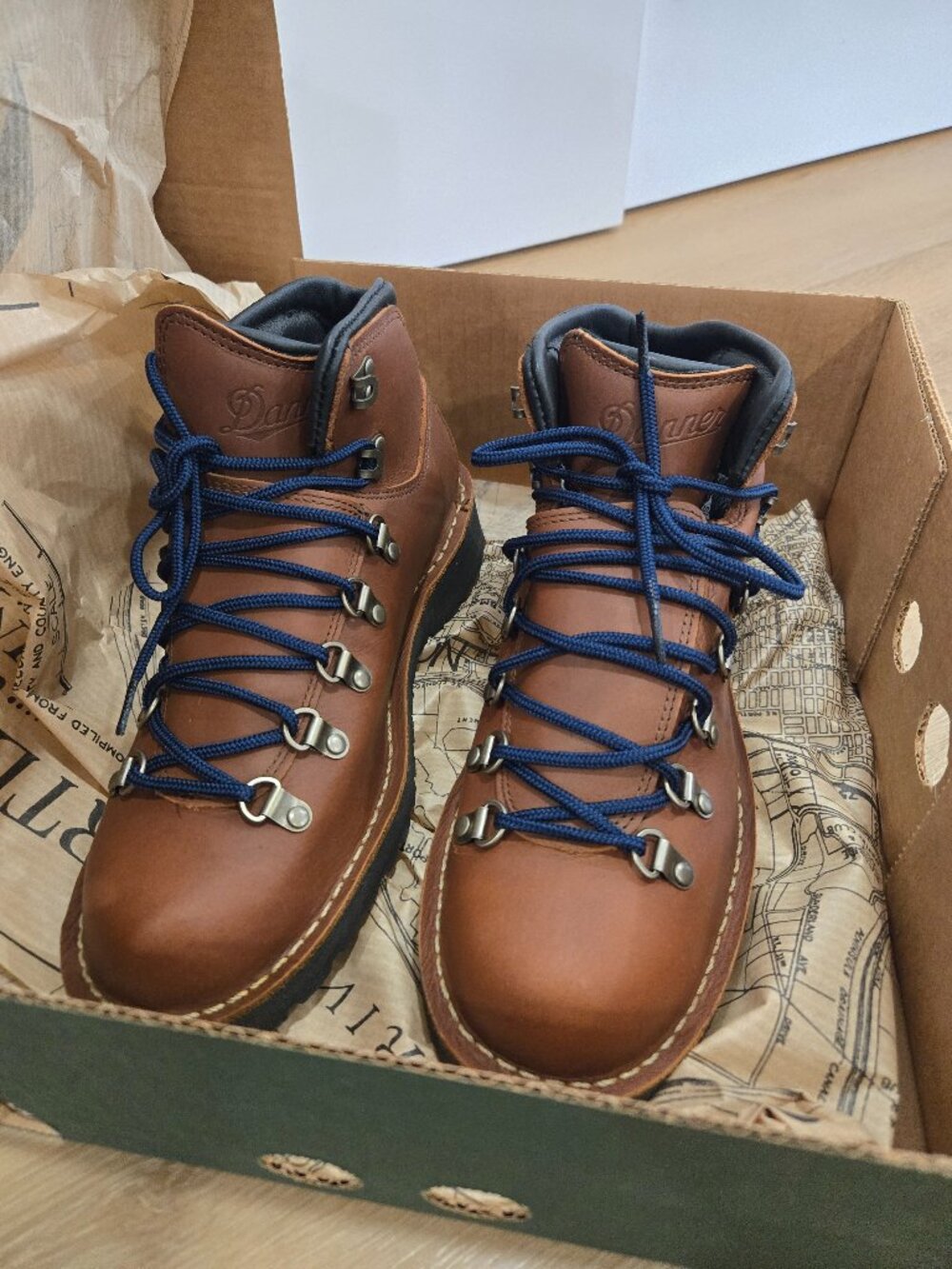 Danner Mountain Pass -Cedar Boots